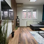 アパート M - 5 *