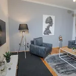 M - 5 アパート スコピエ