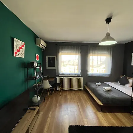 M - 5 Apartamento